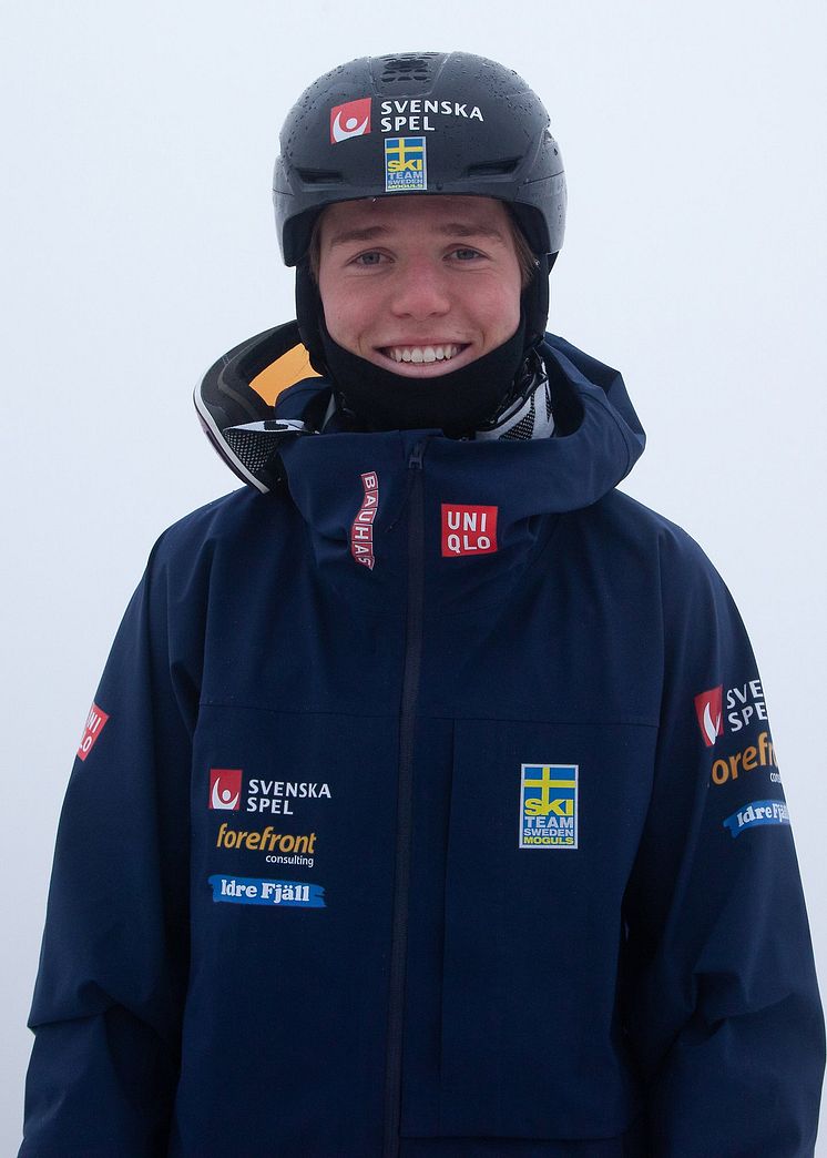 221105_Idre Fjäll_porträtt_thumbnail_Rasmus Stegfeldt_262_ERIK DANIELSSON.jpeg