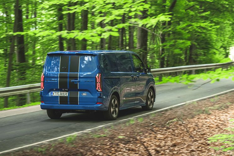 2025 Ford E-Transit Custom Sport (4).jpg