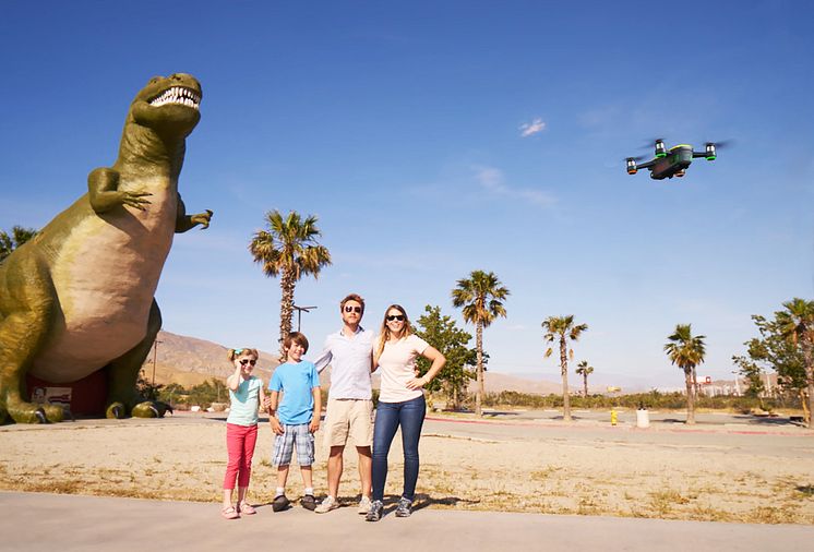 DJI Spark Family Selfie