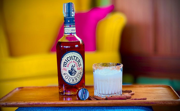 michters-eggnog-nutmeg-bred-lr