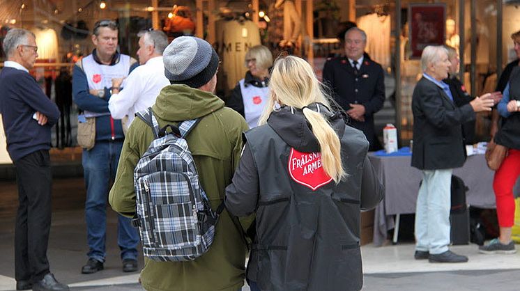 Den 12-14 augusti kommer Frälsningsarmén ut på Sergelstorg för att prata med stockholmarna..