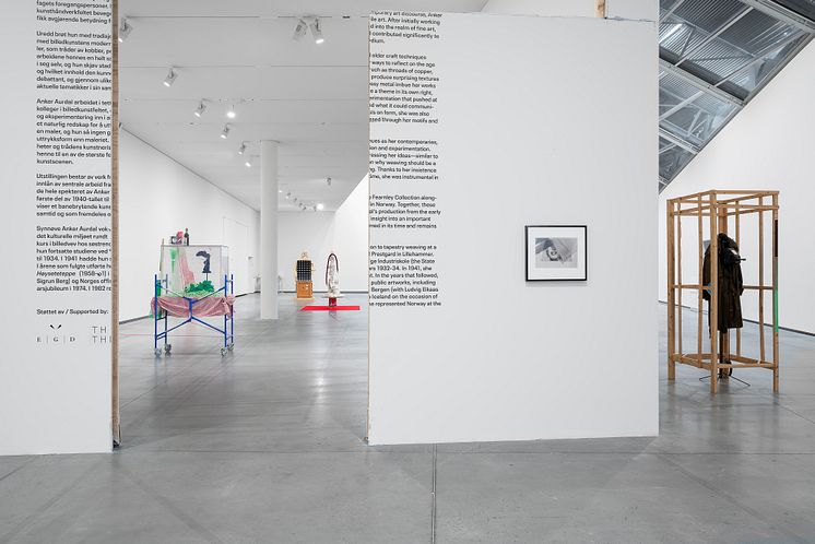 Exhibition view, Rachel Harrison - Sitting in a Room © Astrup Fearnley Museet, 2022. Photo Christian Øen 9