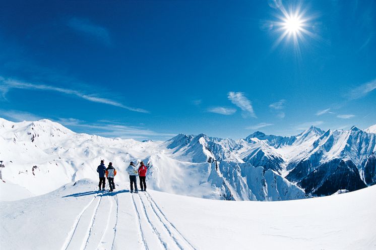 SAMNAUN - Die Weiten der Silvretta Arena im Winter (Graubünden).