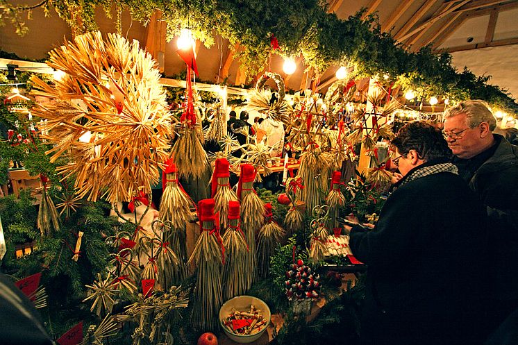 Dags för julmarknad i Slottslängorna