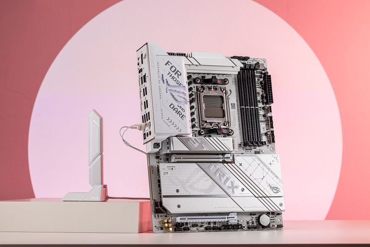 ROG Strix X870-A Gaming WiFi 51.jpg