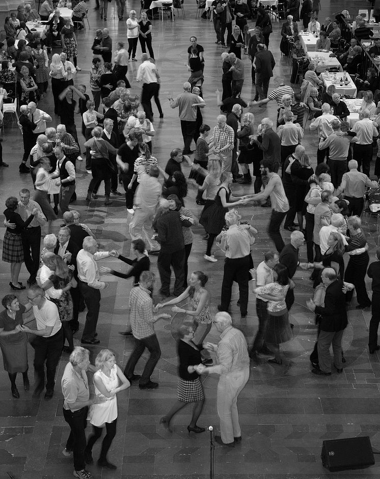 Dans i stora hallen på Nordiska museet