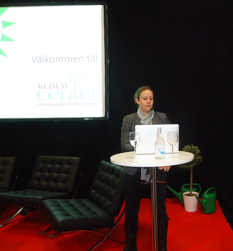 Maria Wetterstrand talar vid invigningen av KlimatCenter