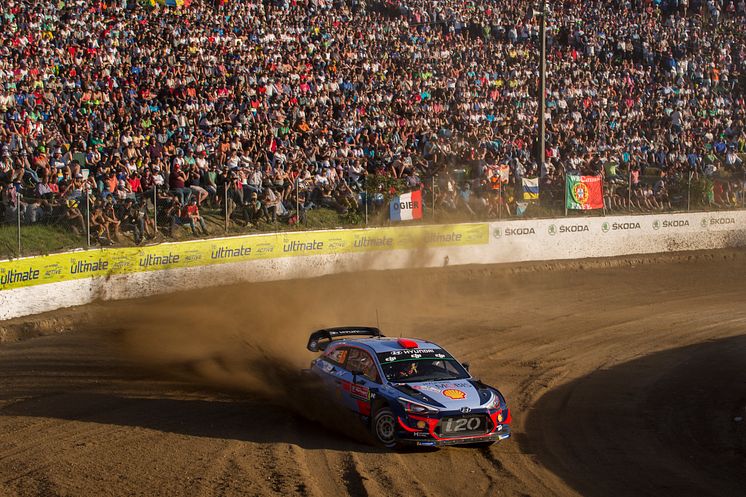 Hyundai Motorsport segrade i Rally de Portugal.