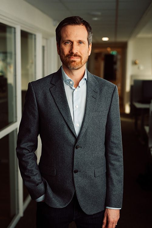 Mattias-Anrep-Med-Res-500x700.jpg