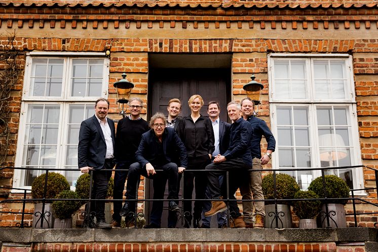 Fra venstre Jens August Wille, Stephen Henriksen, Peter Langdal, Thomas Storm, Xenia Lach-Nielsen, Finn Schumacker, Lars Simonsen, Torben Kirkegaard