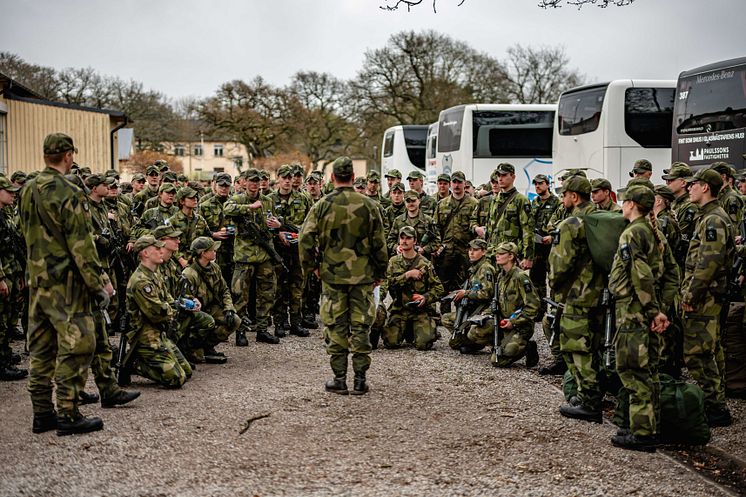 Soldater från Södra skånska regementet under mobilisering inför försvarsmaktsövning Aurora 23.