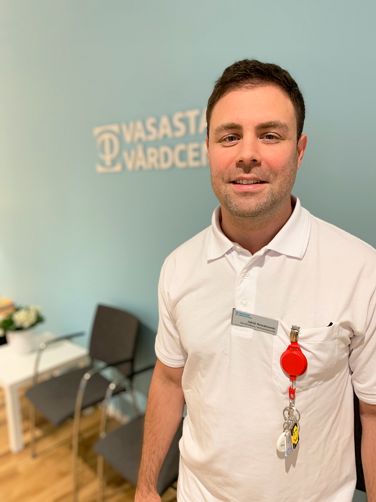 Jakob Nowakowski, specialist i allmänmedicin och verksamhetschef, Vasastans vårdcentral.