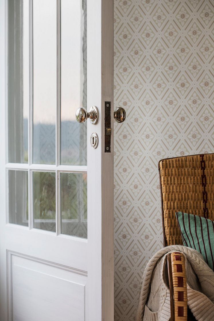 Ester-2_Image_Roomshot_Hallway_Item_7660_PR