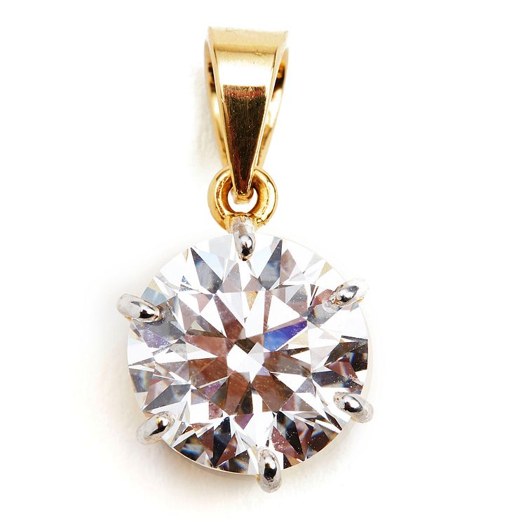 Diamond pendant