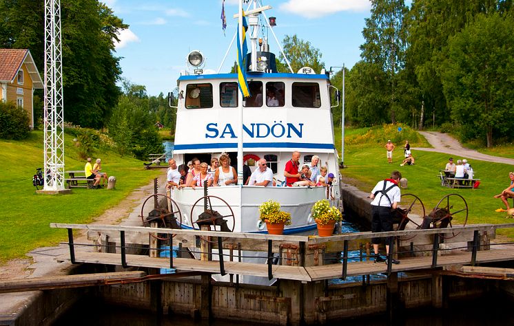 Göta kanal Sandön i sluss