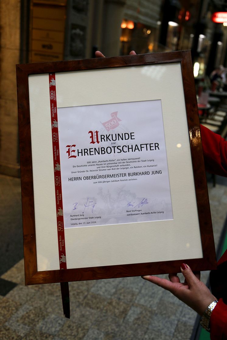 500 Jahre Auerbachs Keller - Verleihung der Ehrenbotschafter-Urkunde an Burkhard Jung
