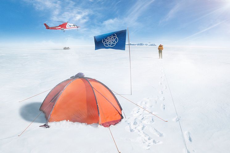 Oskar Pernefeldt - The International Flag of Planet Earth