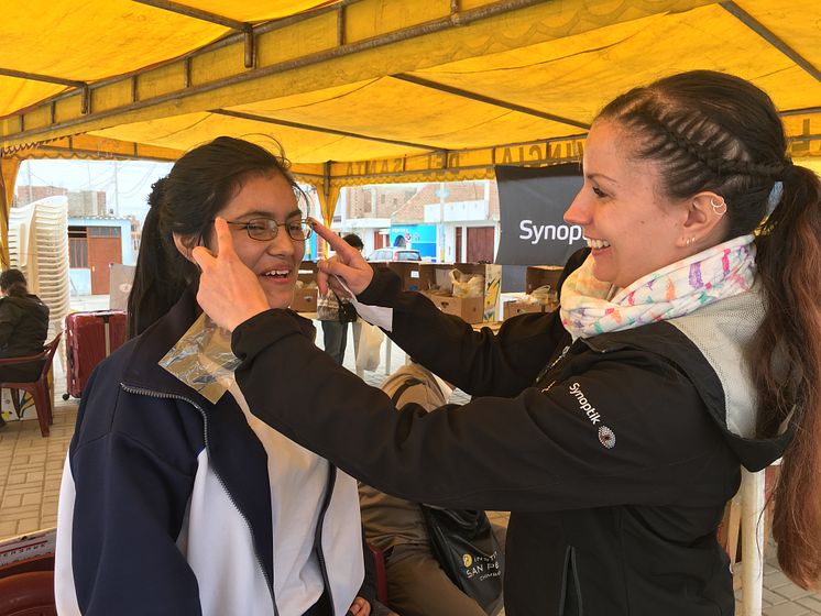 16 åriga Nayele som fick hjälp av Lizzy Kaill under Optiker utan gränser hjälpresa till Peru 2017. 
