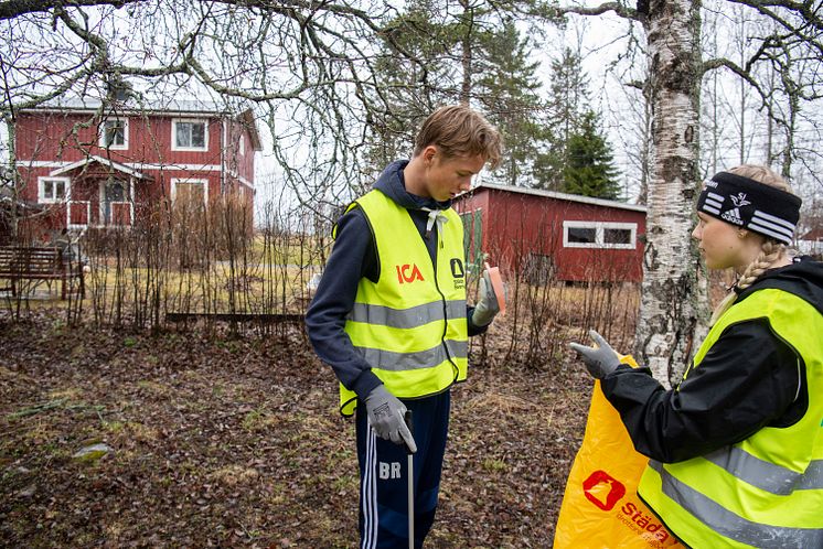 Klara, färdiga, städa! med Ås IF