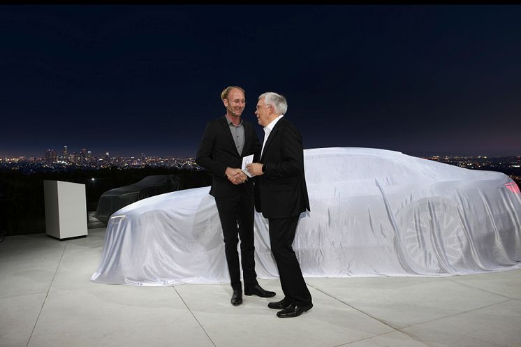 Audi prologue with cover - Marc Lichte og Prof Dr Ulrich Hackenberg