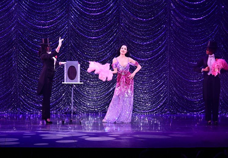 Nocturnelle - Dita Von Teese 