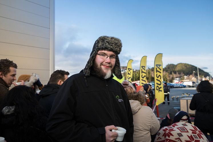 Førstemann i køen, Andreas Kloken_foto.JohnnyVaetNordskog