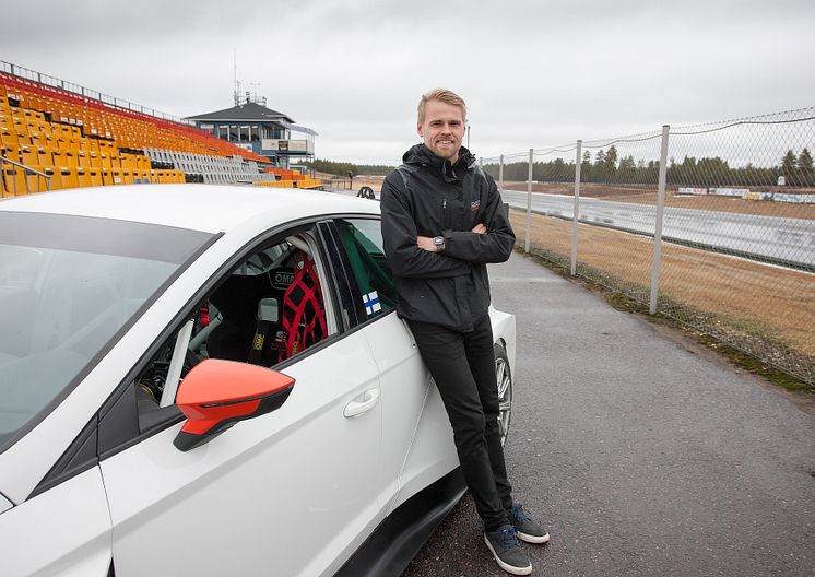 Antti Buri, förare och teamchef i LMS Racing som storsatsar på STCC 2017.