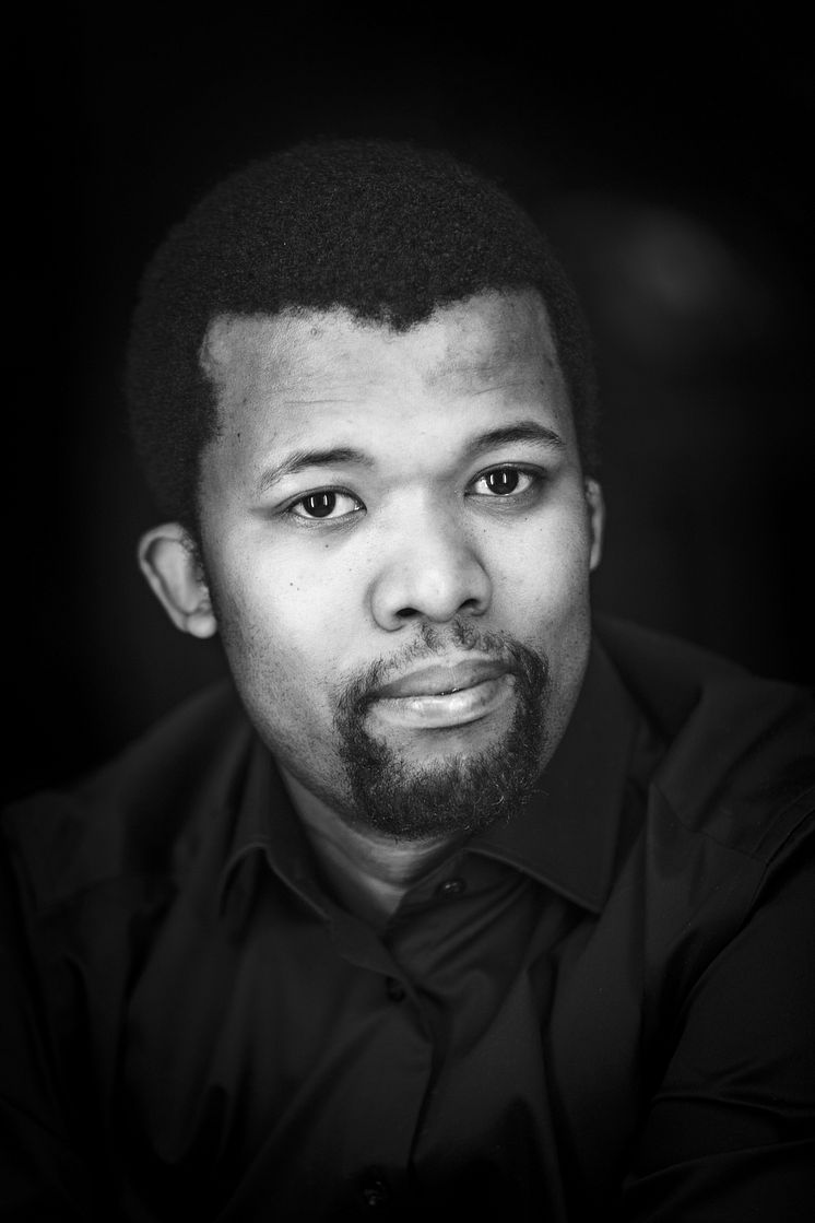 Luthando Qave porträtt.jpg