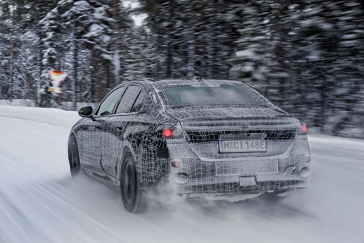 Helt nye BMW i5 Sedan på kamuflerte tester