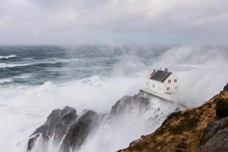 Kråkenes Lighthouse - Nordfjord - Photo - Ole Eltvik.jpg