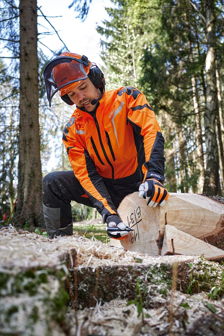 STIHL_ADVANCE_ProCOM_Anwendung_2.jpg