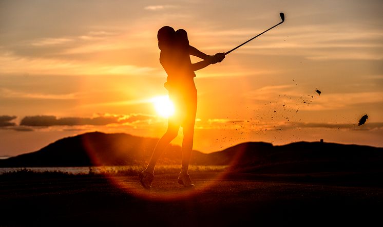 Midnight Sun golf in Bodø - Photo - Rune Nilsen_www.visitbodo.com.jpg