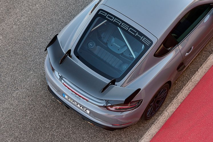 4 - 718 Cayman GT4 RS.jpg