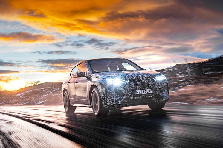 BMW iX i Norge