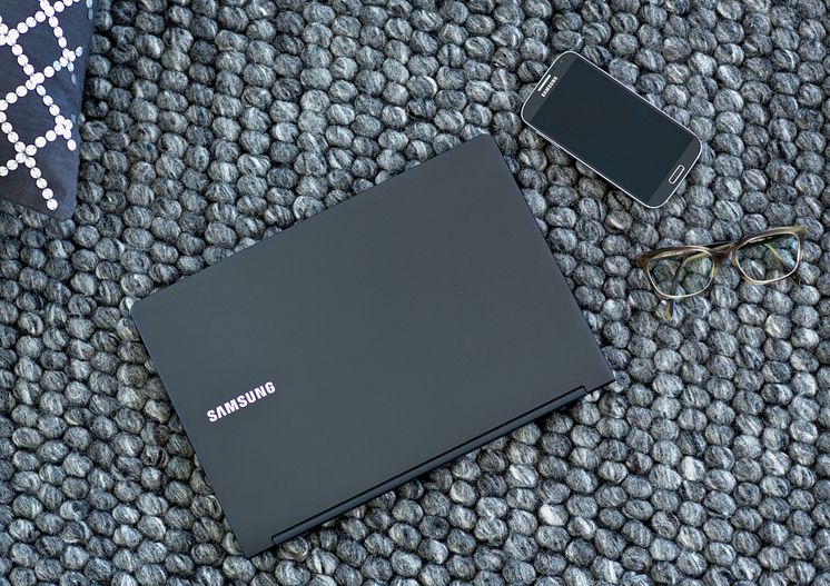 Samsung 9-series laptop_08