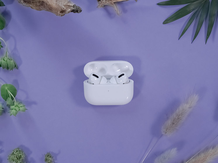 Airpods_rekonditionerad_refurbed.png