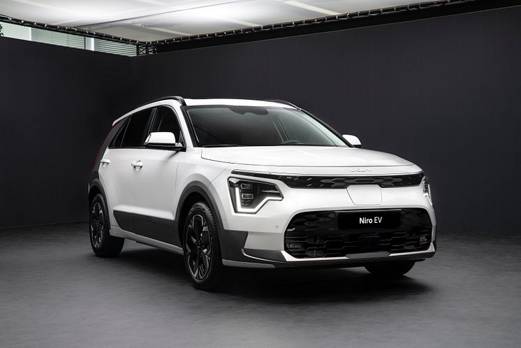 KIA_Niro-005_3600x2400