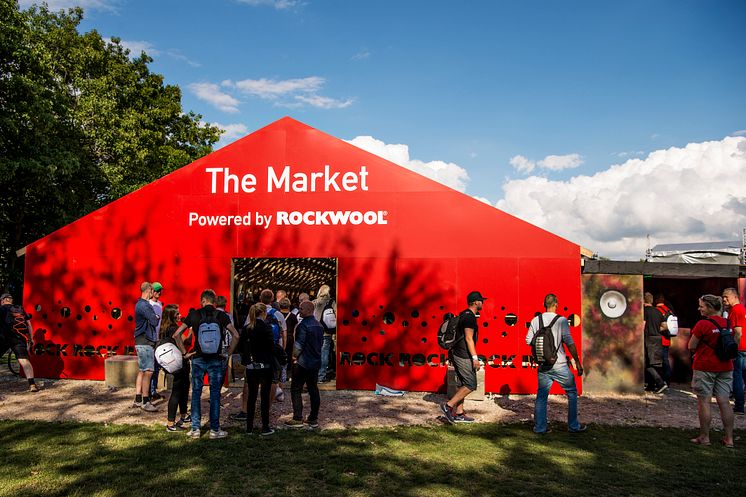 The Market på Roskilde - med en 23 meter lydtunnel laget av steinullisolasjon