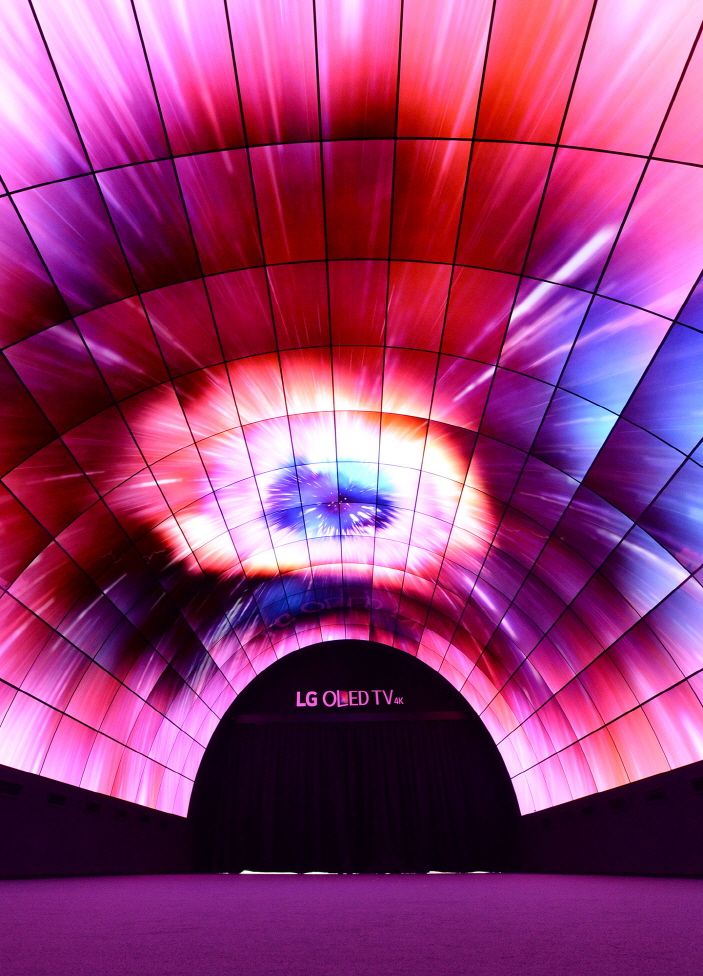 OLED-tunnel IFA 2016 bild 1