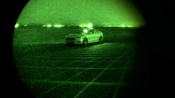 Nincs fény? Nem gond! LiDAR szenzor-technológiájával a Ford Fusion kísérleti önjáró autó a sötétben is lát