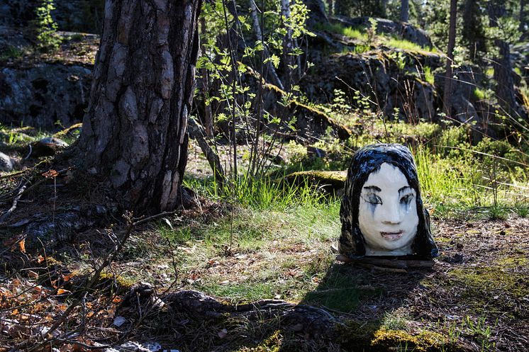 Omvägar, Klara Kristalova, Ett eget liv, 2018
