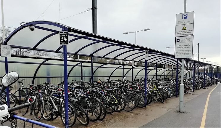 Harpenden station cycle racks