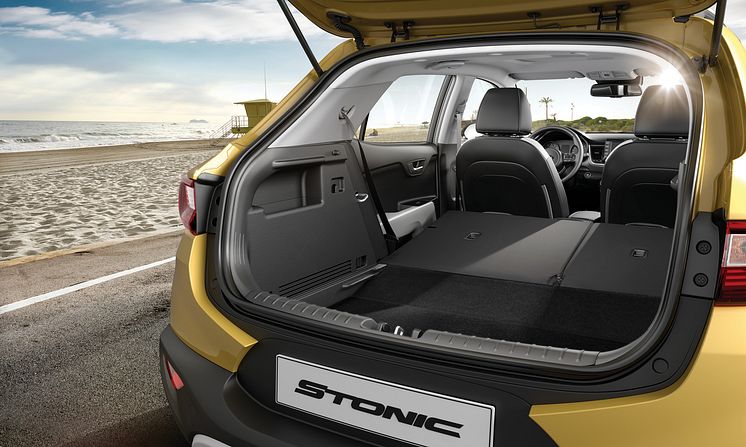 kia_stonic_my18_adjustable_cargo_floor_12256_68034