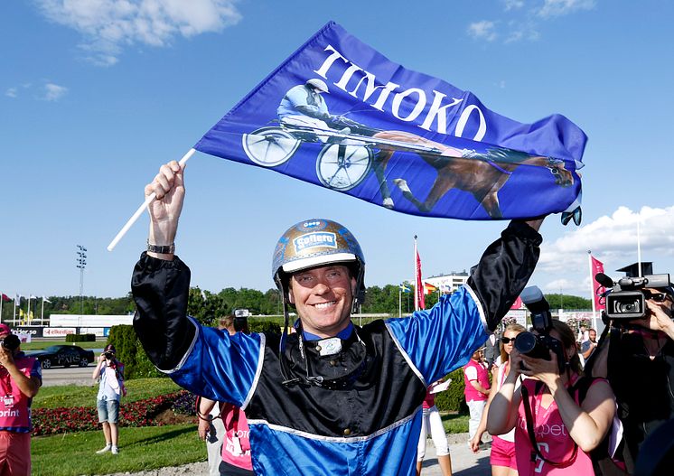 Björn Goop firar segern med Timoko i Elitloppet 2014