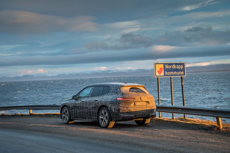 BMW iX i Norge