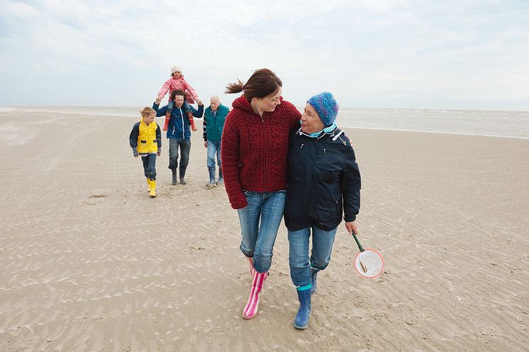 ABBV_Familj-på-strand