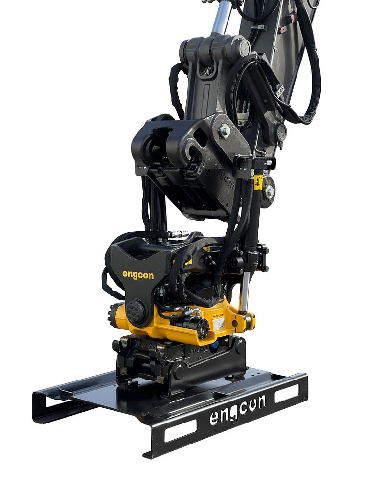 engcon opslag- en transportrek voor draaikantelstukken en graafmachine.jpg