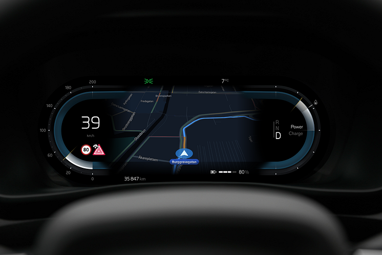 Accident ahead alert in driver dashboard of Volvo EX40