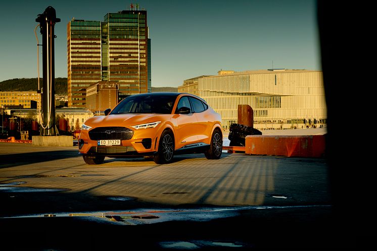 Ford Mustang Mach-E GT 2021 