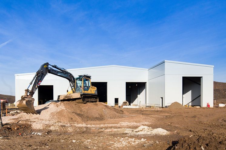 Hitachi Rail Europe celebrates topping out at new Stoke Gifford Train Maintenance Centre